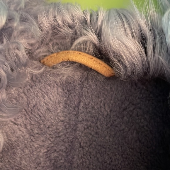 Carolina Herrera tan & blue couture shearling coat - Picture 9 of 14